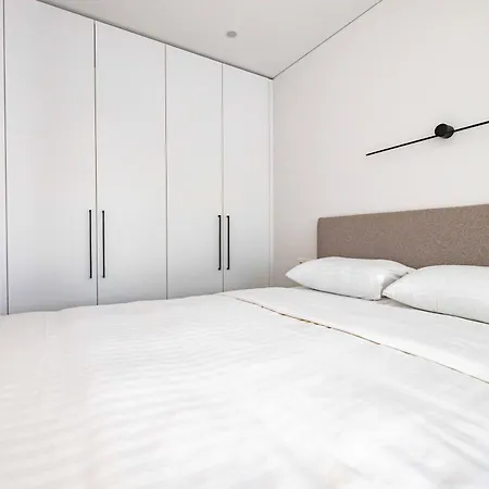 W/balcony And Prkg, By Cohost アパート パランガ