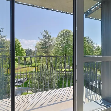 Appartement W/balcony And Prkg, By Cohost *