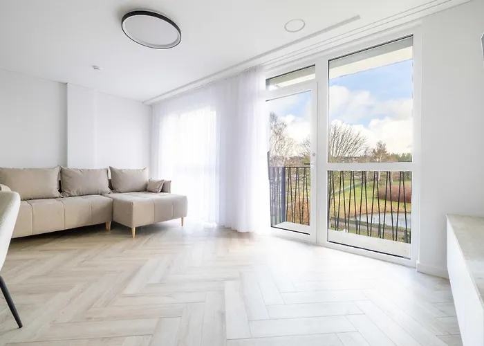 W/balcony And Prkg, By Cohost Palanga