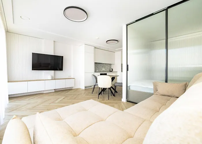 Apartamento W/balcony And Prkg, By Cohost Palanga