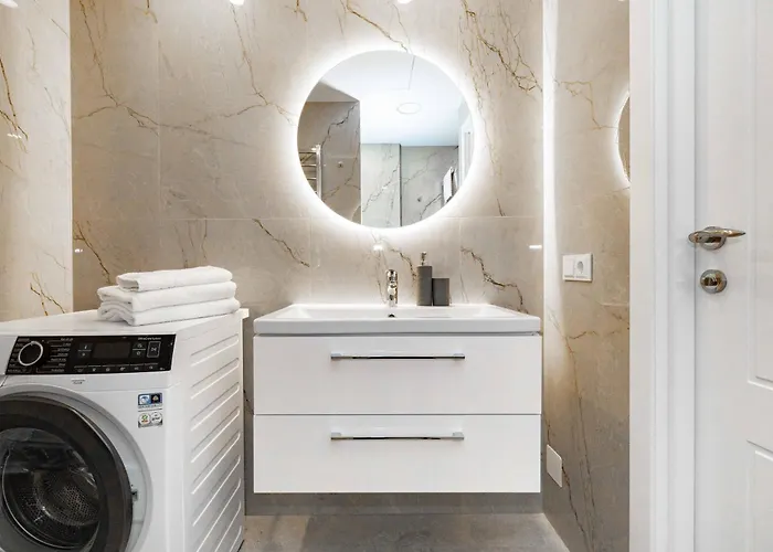 Apartamento W/balcony And Prkg, By Cohost Palanga