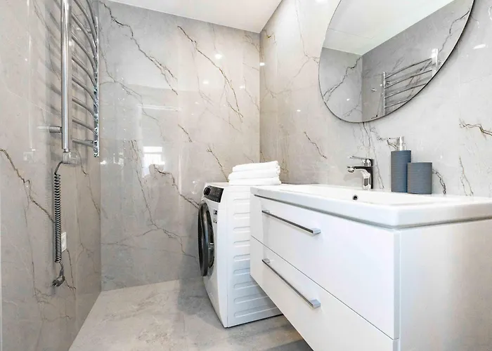 W/balcony And Prkg, By Cohost Apartamento Palanga