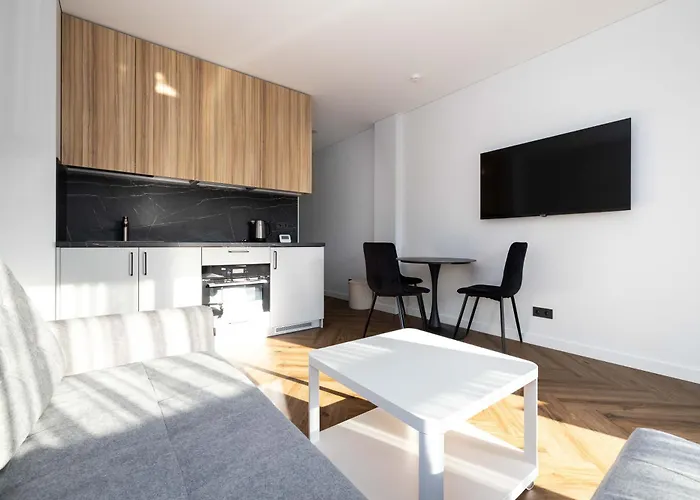 W/balcony And Prkg, By Cohost * Palanga